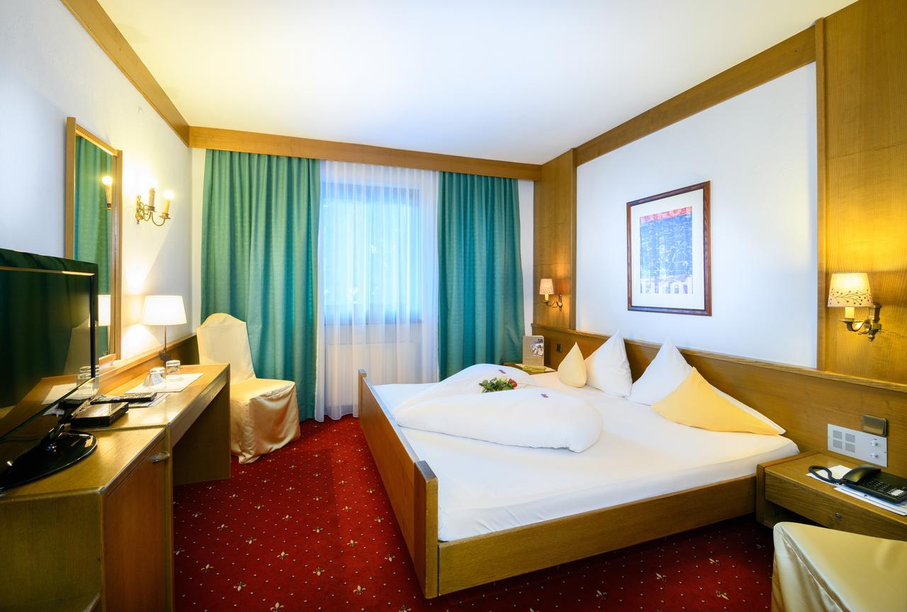 Haus Stefanie - Adults Only Hotel Seefeld in Tirol Exterior photo