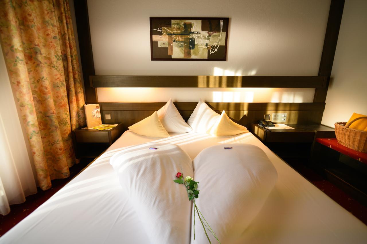Haus Stefanie - Adults Only Hotel Seefeld in Tirol Exterior photo