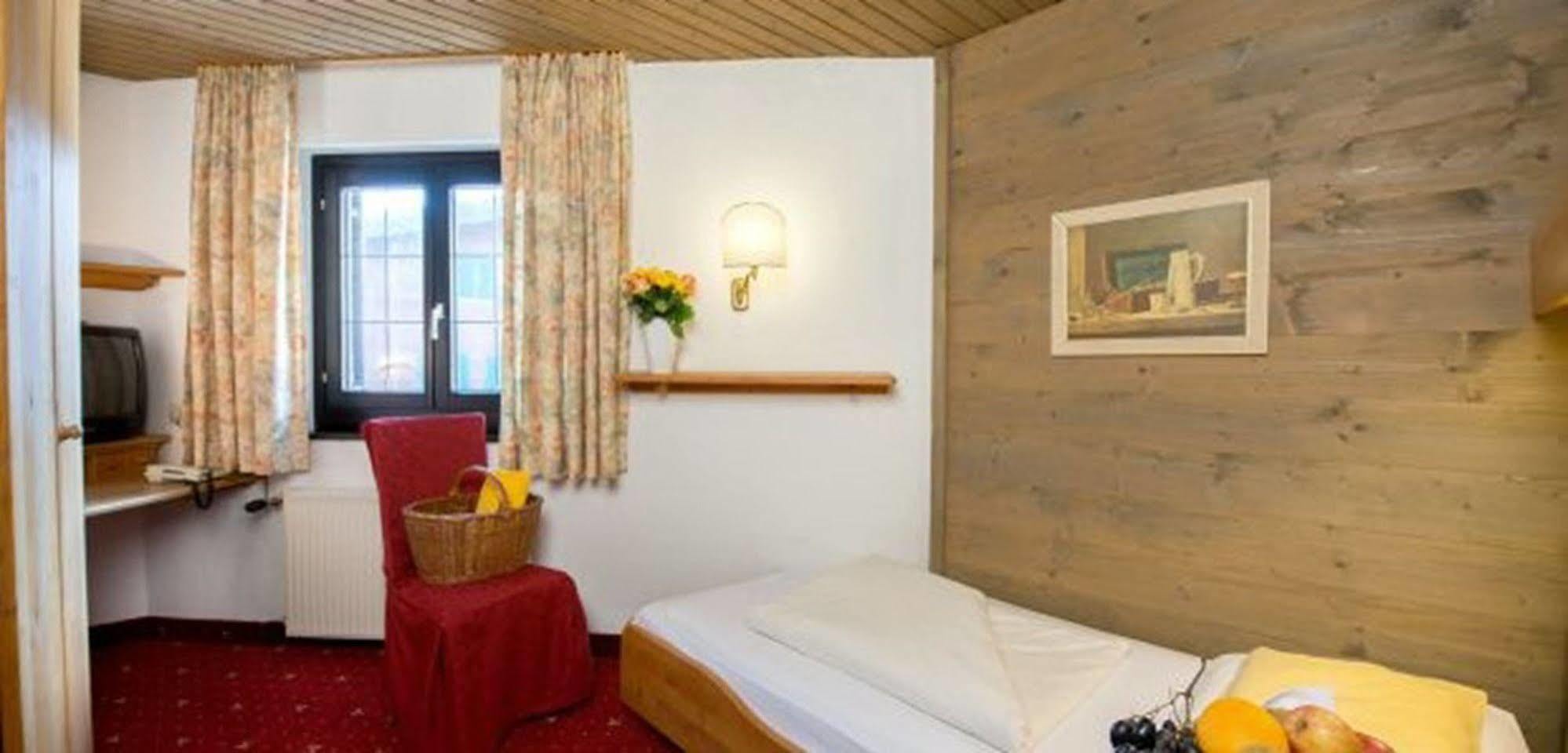 Haus Stefanie - Adults Only Hotel Seefeld in Tirol Exterior photo